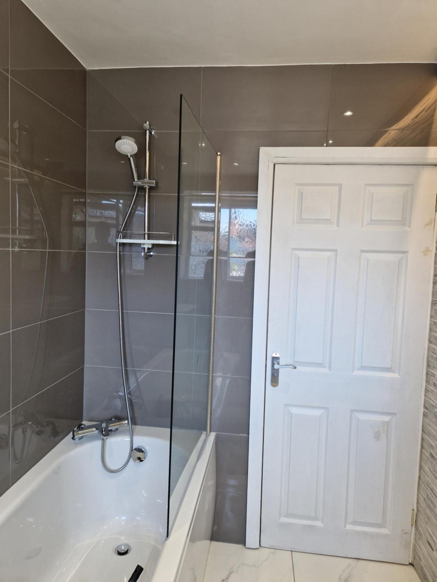 Stylish 2 Bed Home- Short Walk To Tottenham Stadium/Stations ロンドン エクステリア 写真